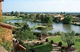 Golf De *